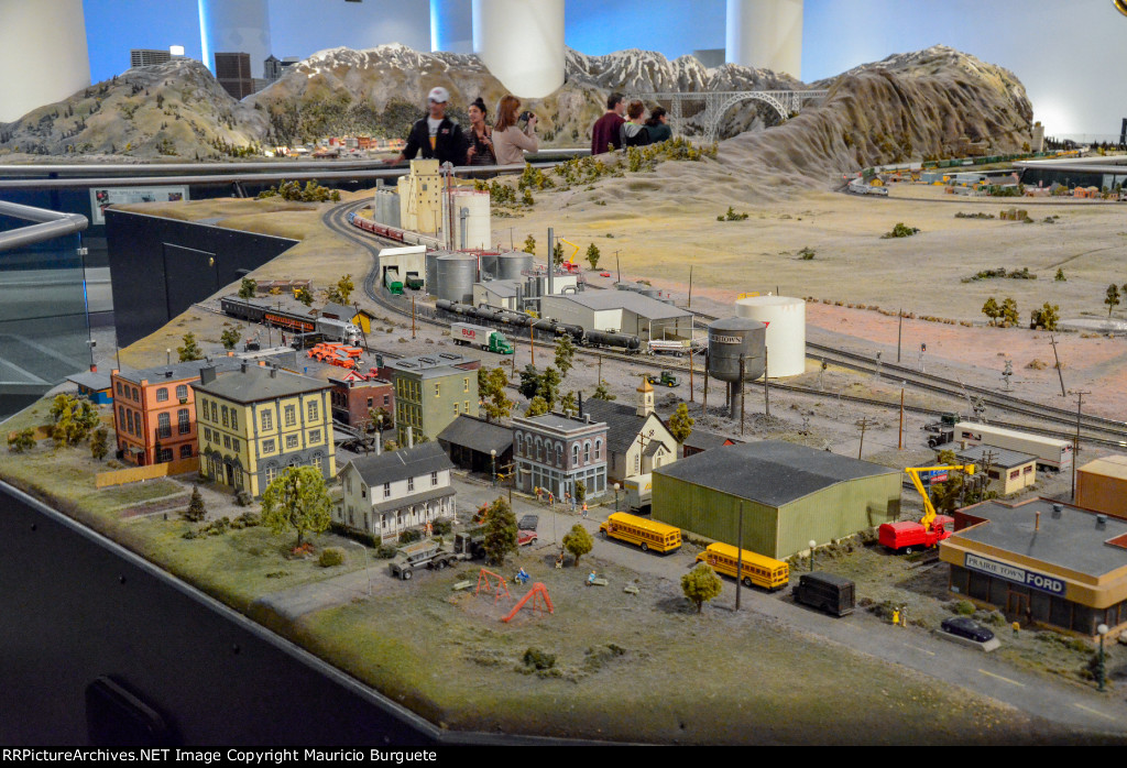 HO Scale Layout - Chicago Museum of Science and Industry